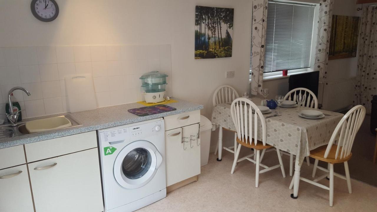 Immaculate 1-Bed Lodge Newton Abbot Torquay Kingskerswell Exterior photo
